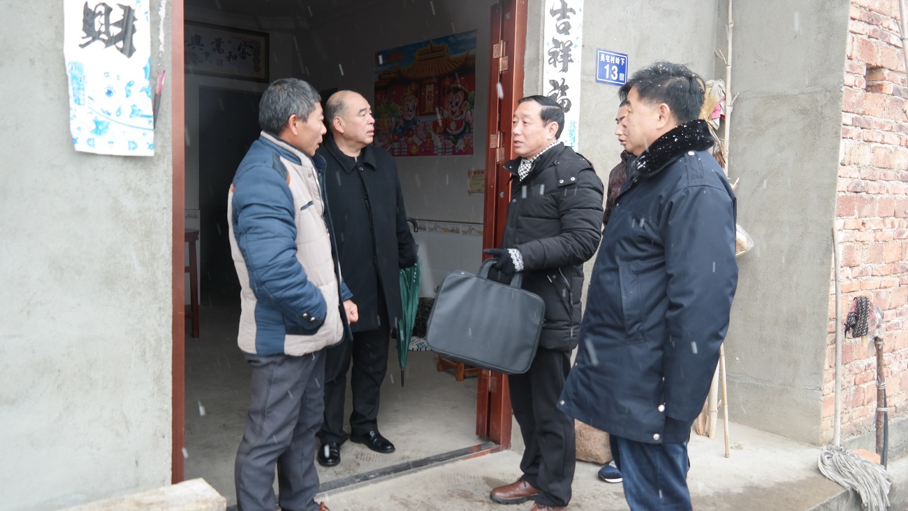 ���˴���ظɲ�����ðѩ�߷�ο��ƶ����